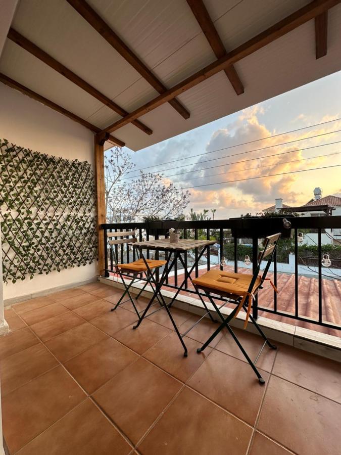 Arya Seaview Apartment In The Heart Of Coral Bay (Adults Only) Exteriör bild
